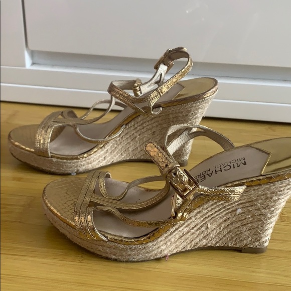 Michael Kors  gold wedges - Picture 2 of 2